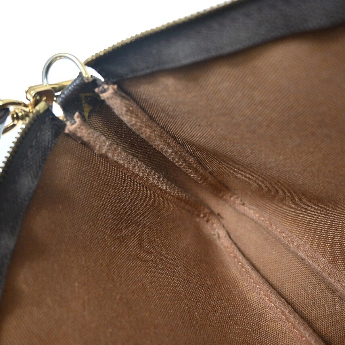 Louis Vuitton Pochette accessoires