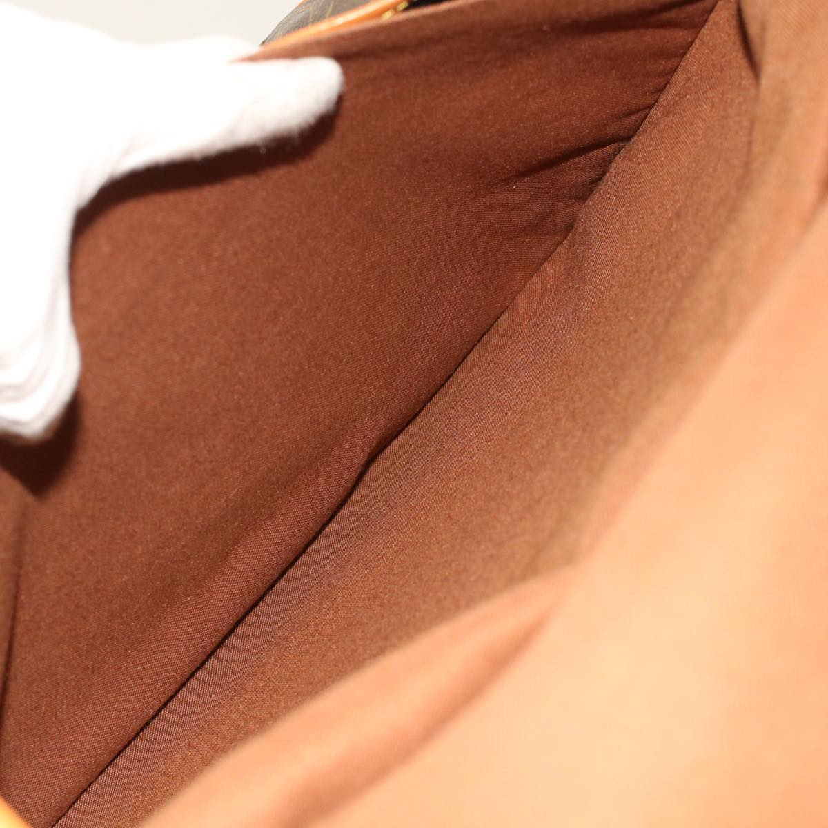 Louis Vuitton Saumur 35