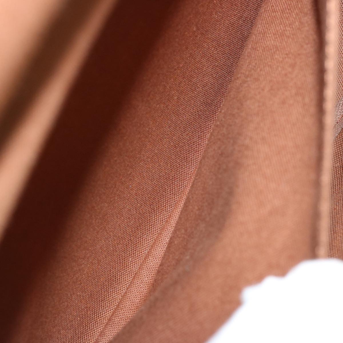 Louis Vuitton Saumur