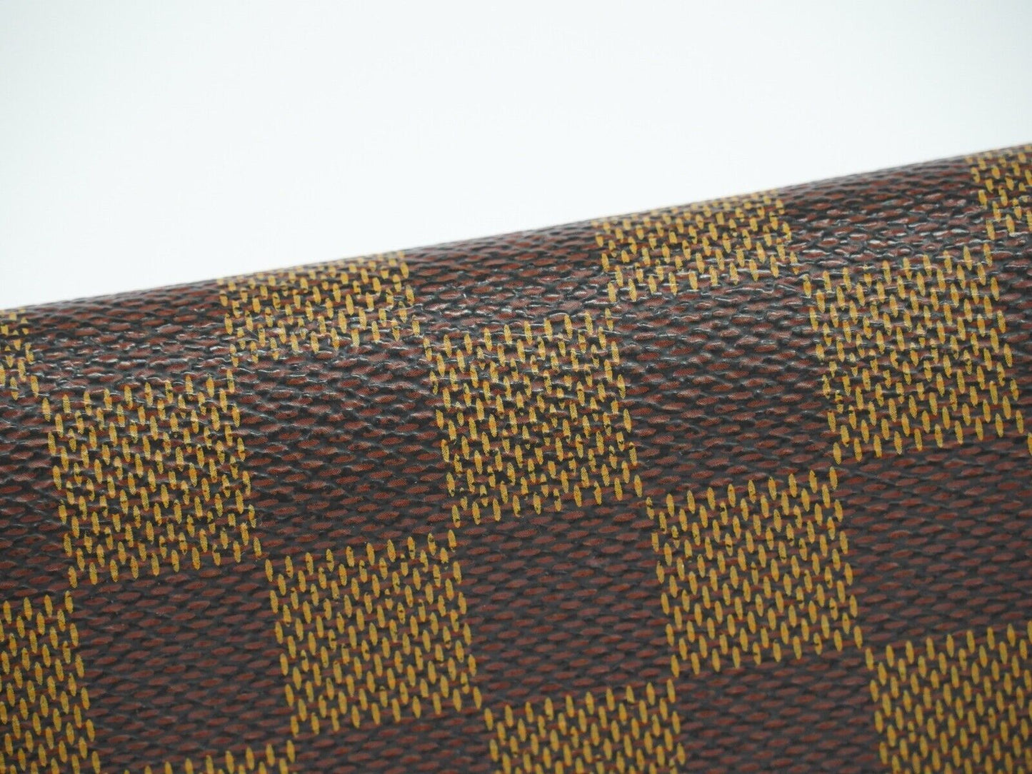 Louis Vuitton Zippy wallet