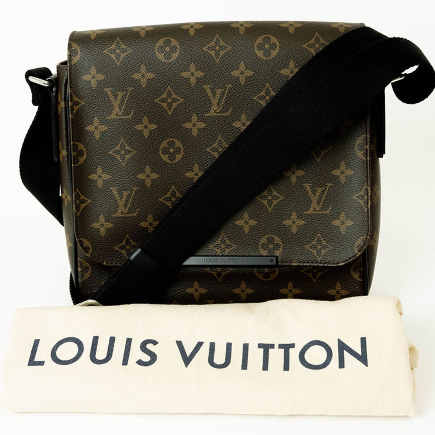 Louis Vuitton District