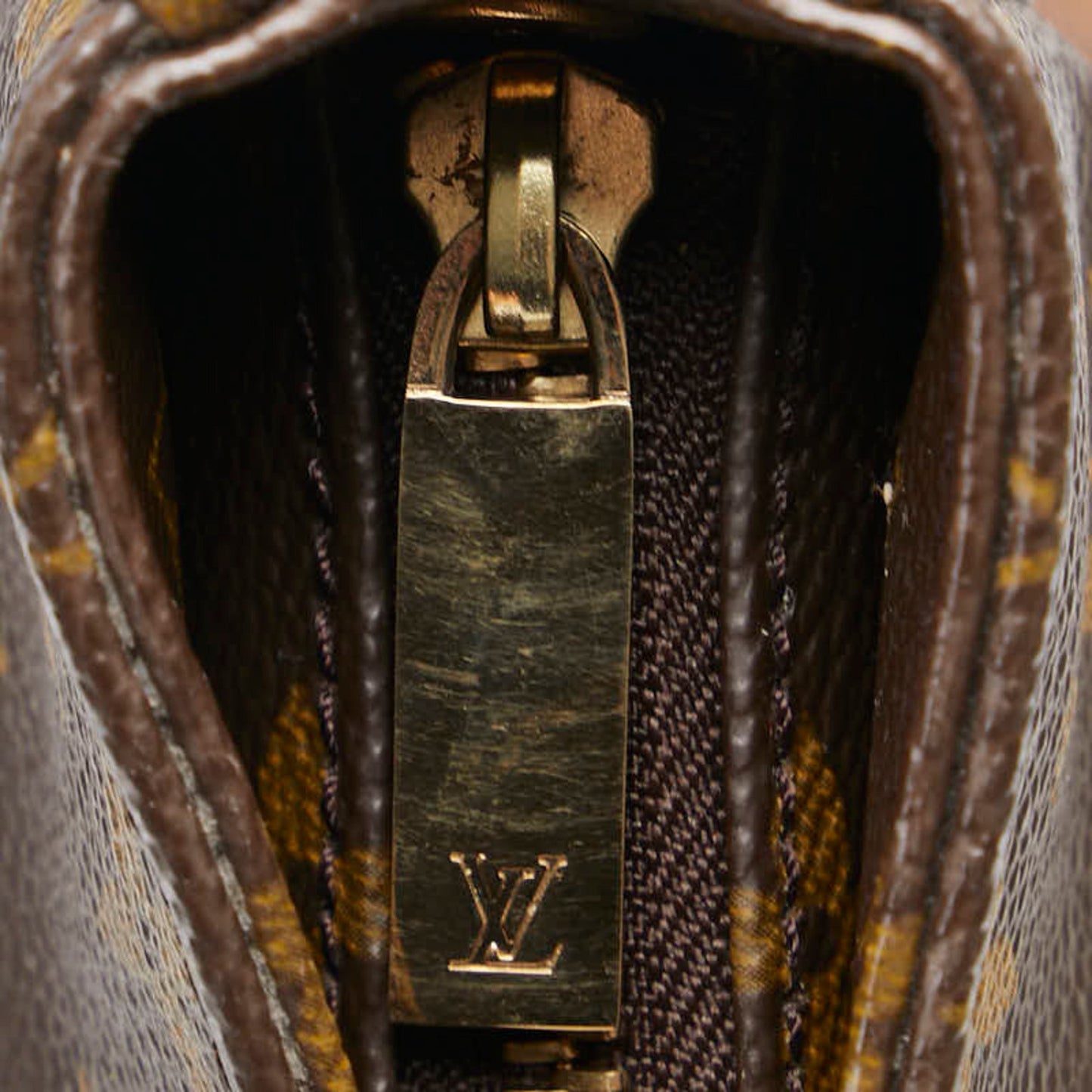 Louis Vuitton Looping GM