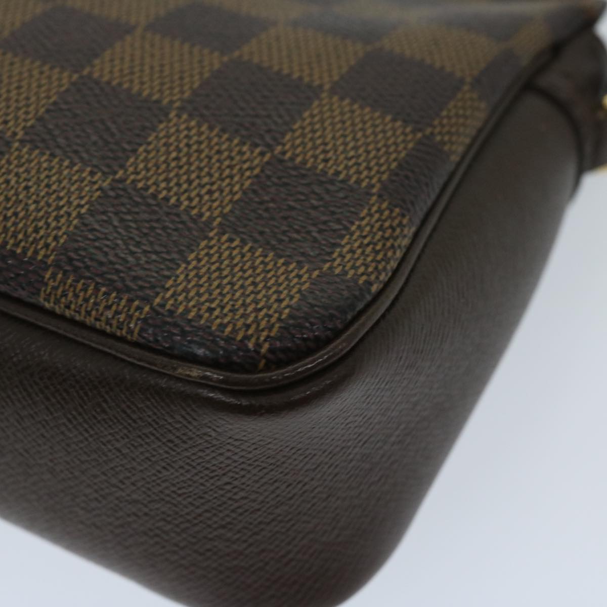 Louis Vuitton Trousse makeup