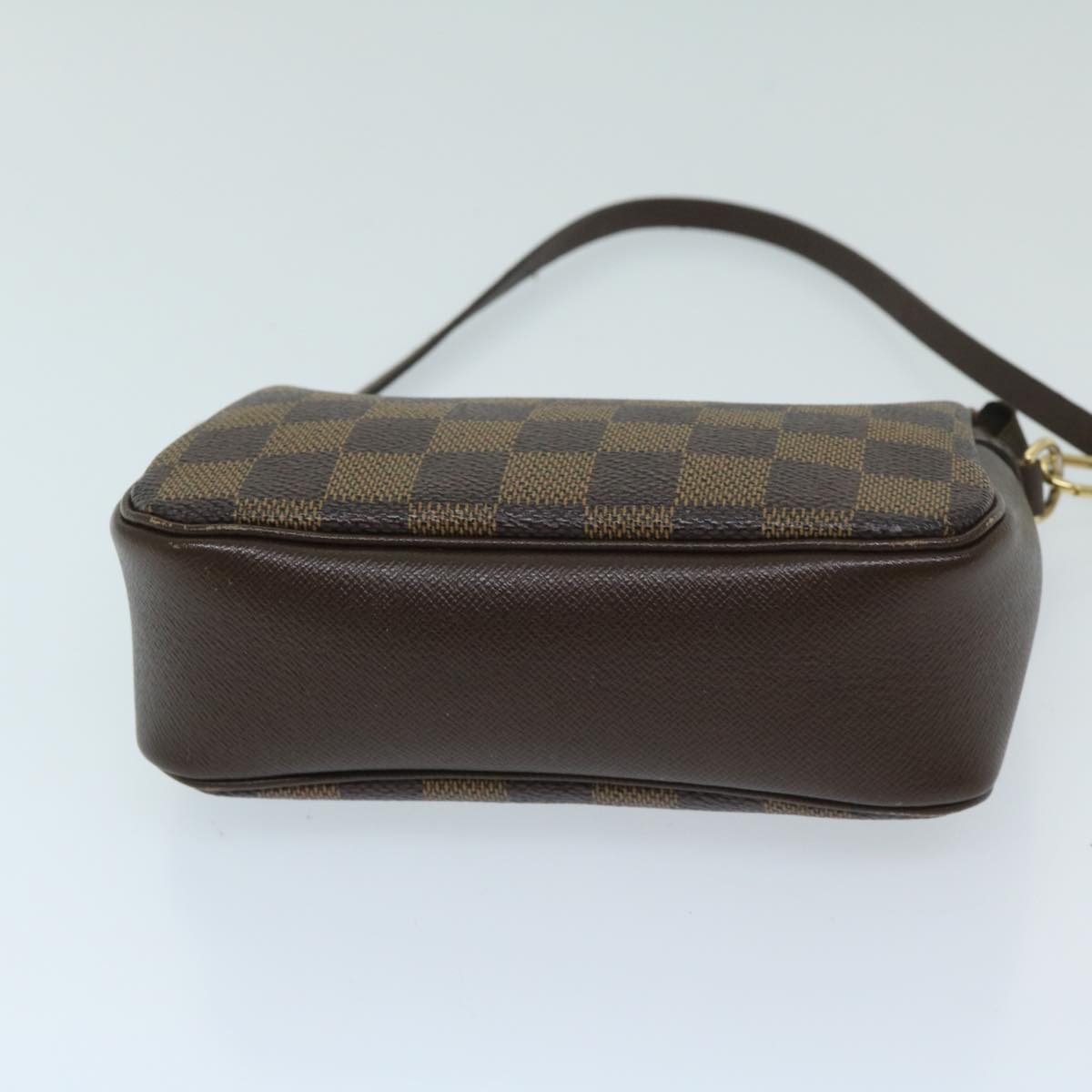 Louis Vuitton Trousse makeup