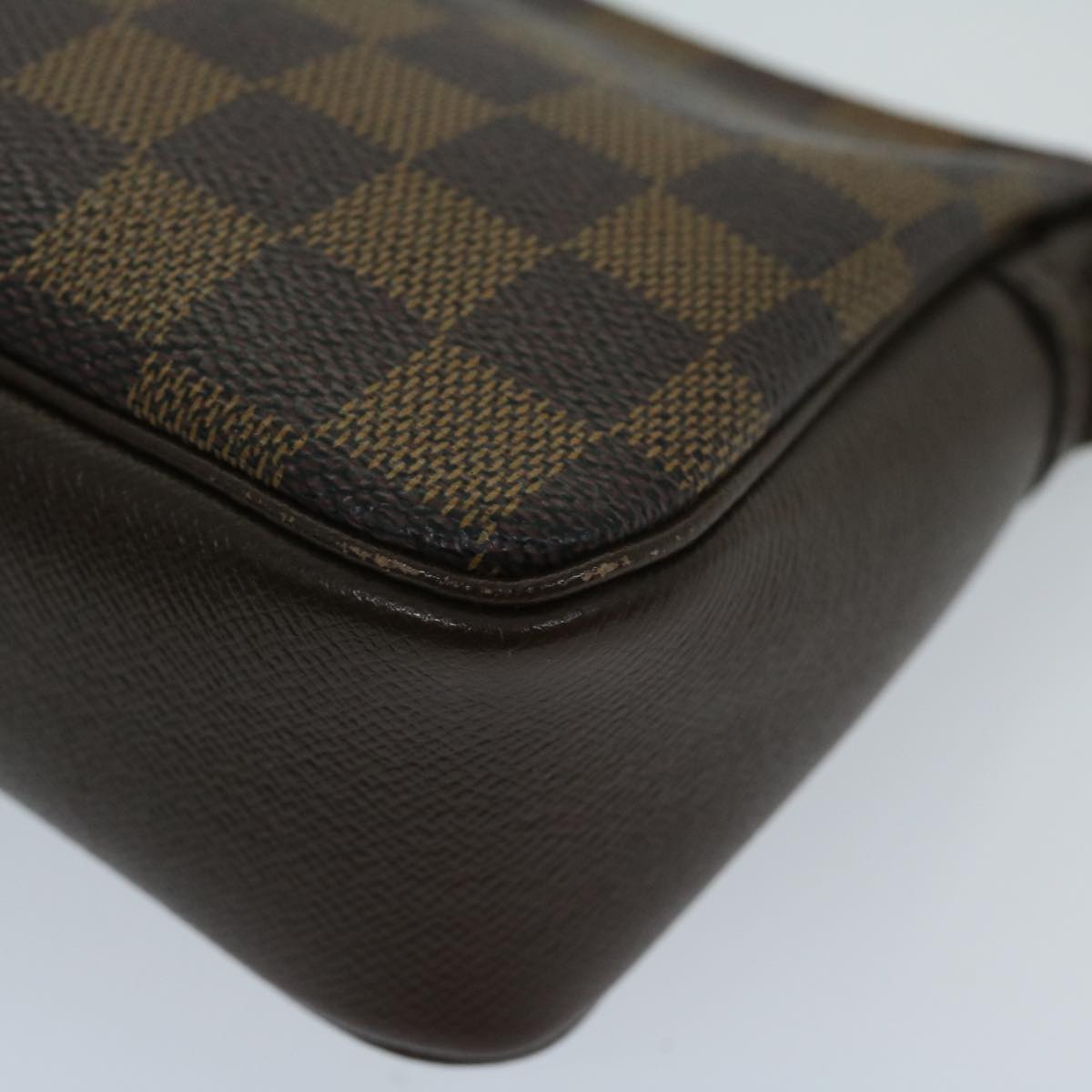 Louis Vuitton Trousse makeup