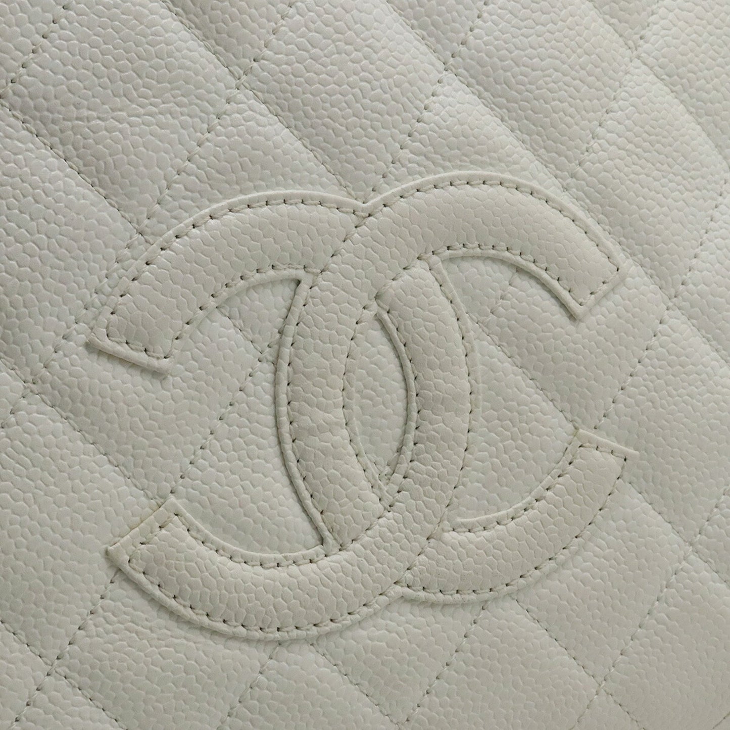 Chanel Shopping