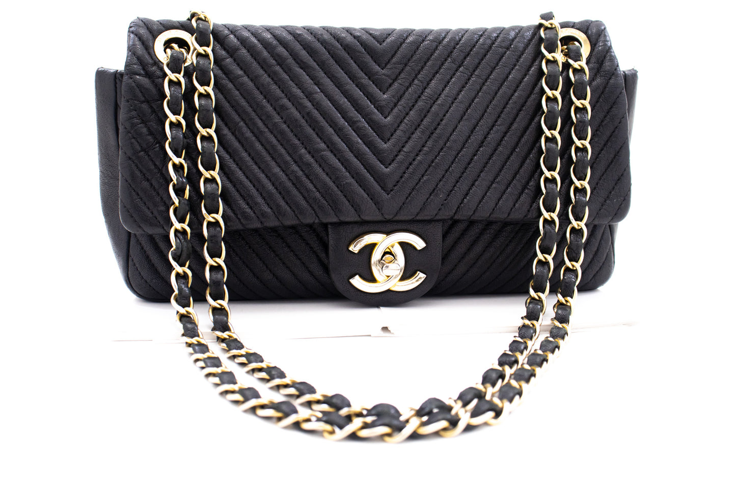 Chanel V-Stich